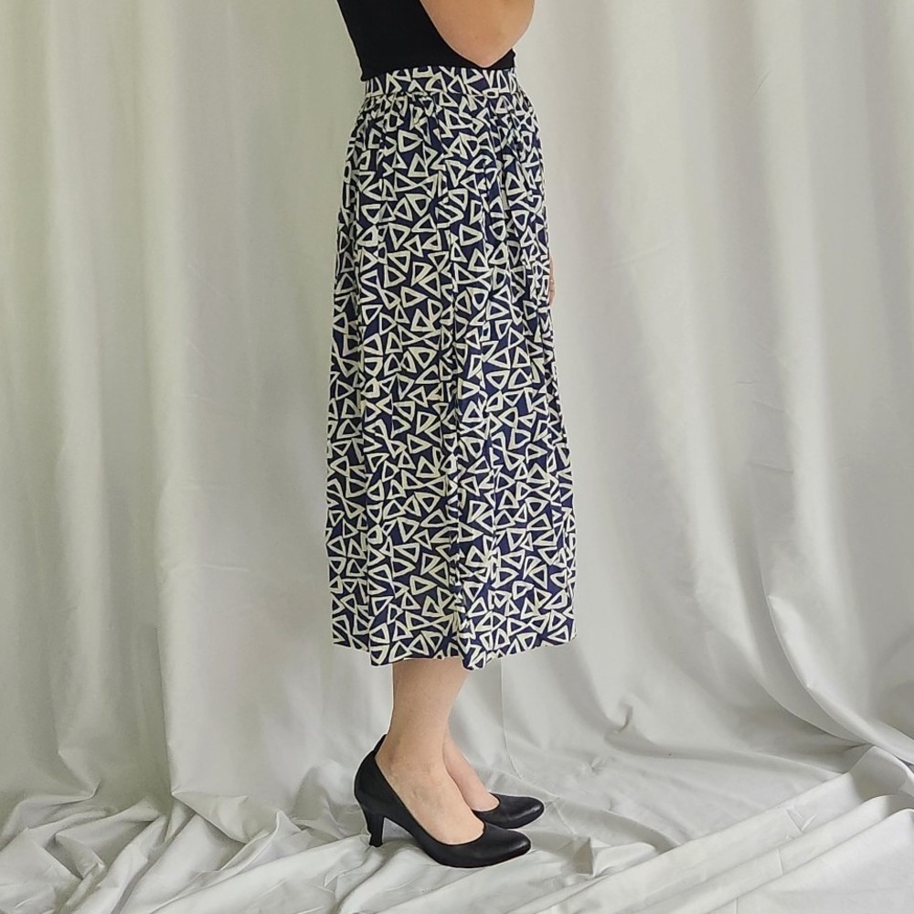 80s Purple‎ Triangle Midi Print Skirt - Picture 2 of 3